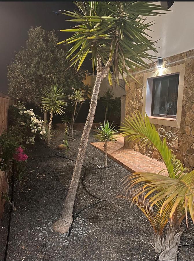 Villa Eva - New To The Market, Fully Refurbished Licensed Villa - Private Pool 科斯塔卡莱塔 外观 照片