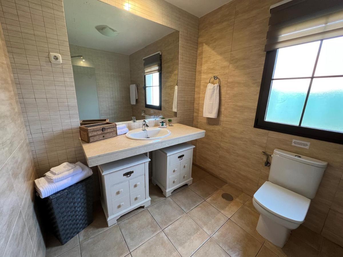 Villa Eva - New To The Market, Fully Refurbished Licensed Villa - Private Pool 科斯塔卡莱塔 外观 照片