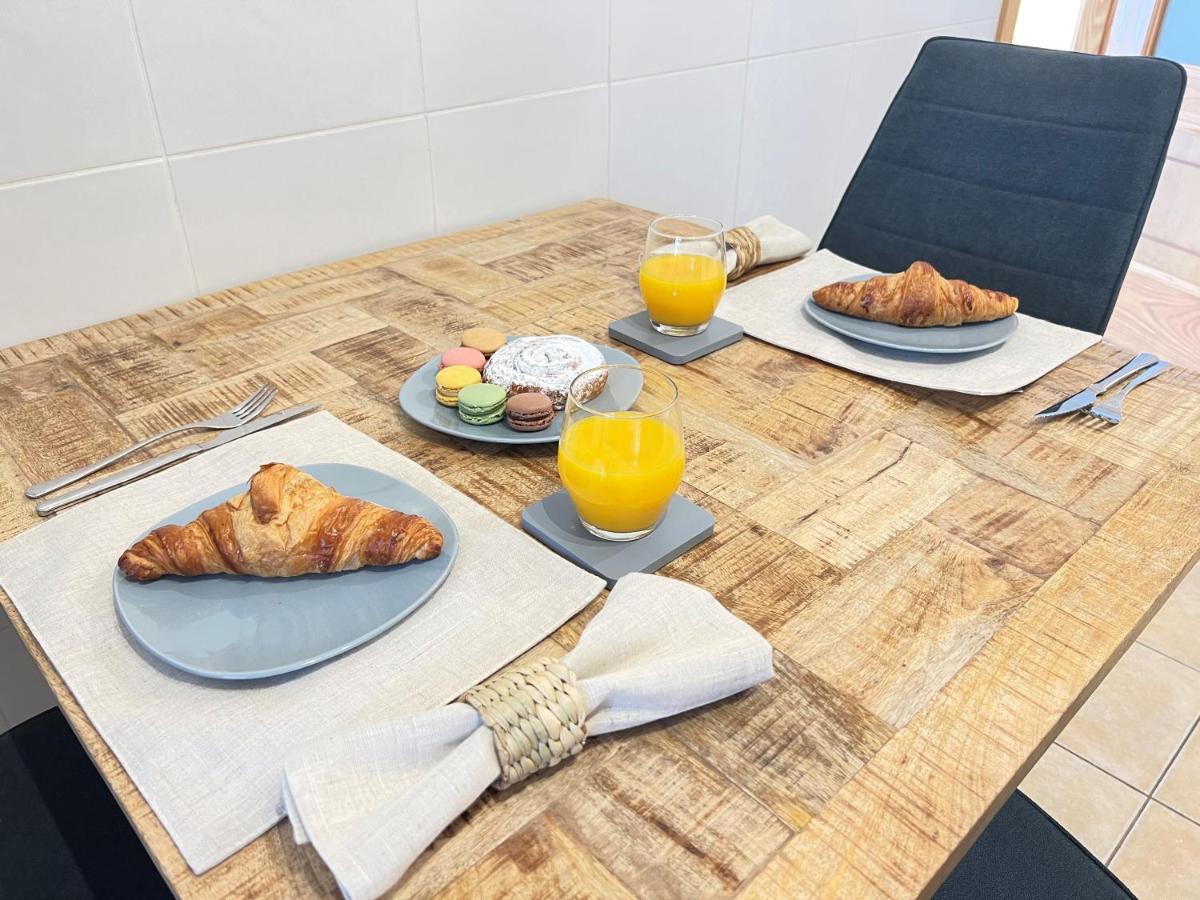 Villa Eva - New To The Market, Fully Refurbished Licensed Villa - Private Pool 科斯塔卡莱塔 外观 照片