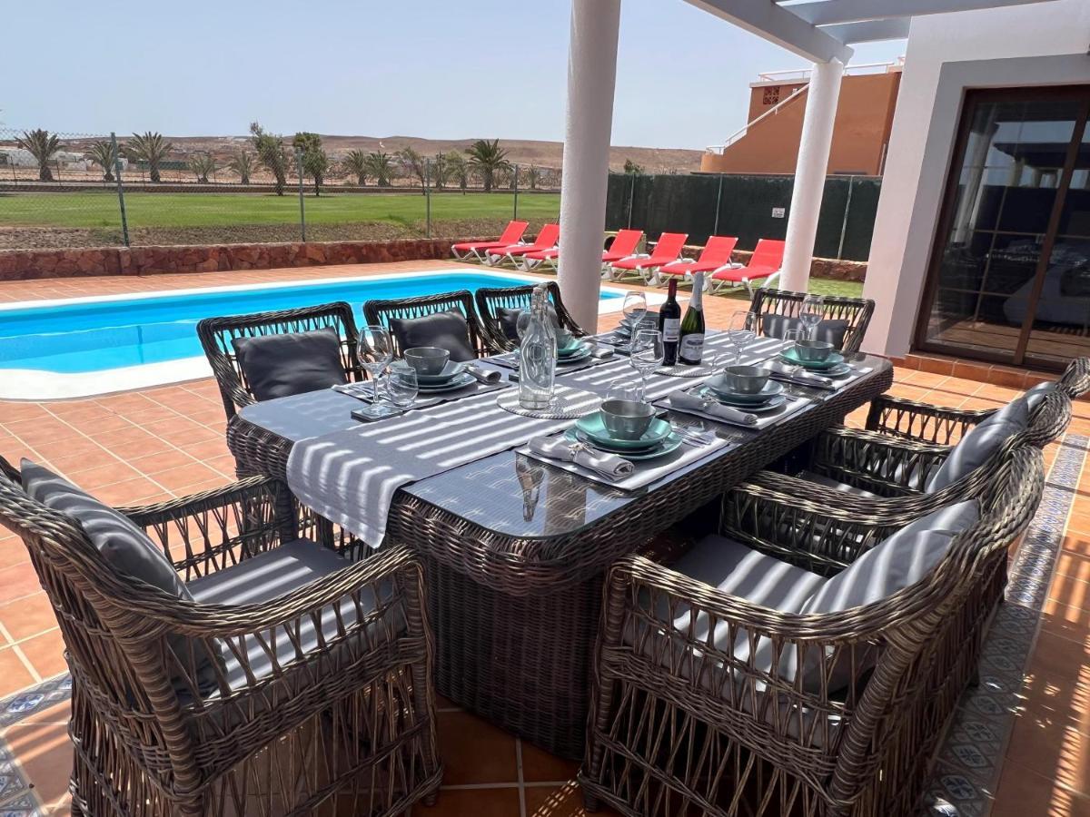 Villa Eva - New To The Market, Fully Refurbished Licensed Villa - Private Pool 科斯塔卡莱塔 外观 照片