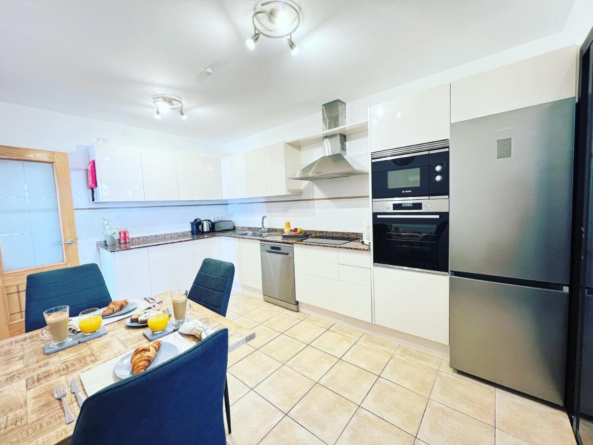 Villa Eva - New To The Market, Fully Refurbished Licensed Villa - Private Pool 科斯塔卡莱塔 外观 照片